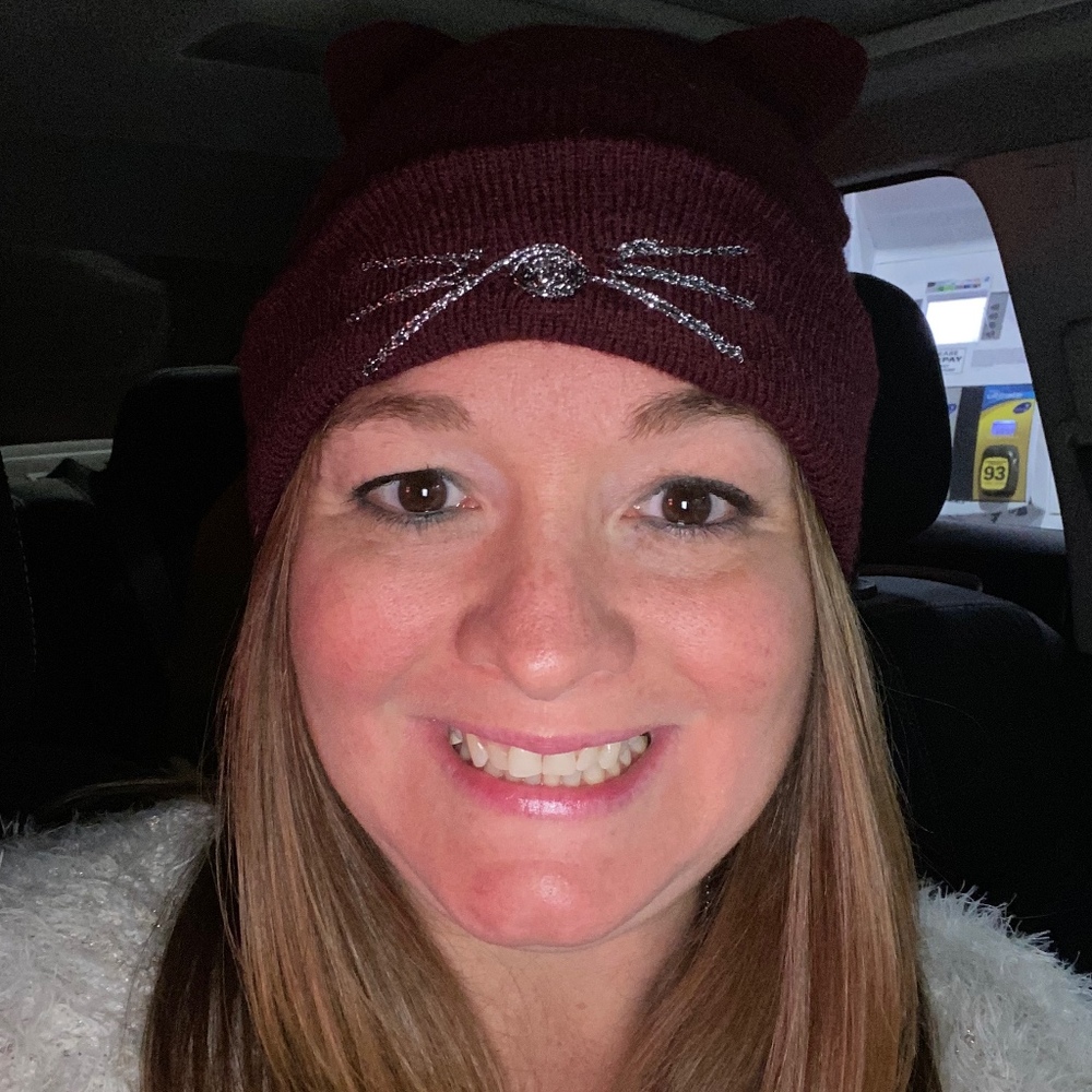 Meet your Posher, Lacey